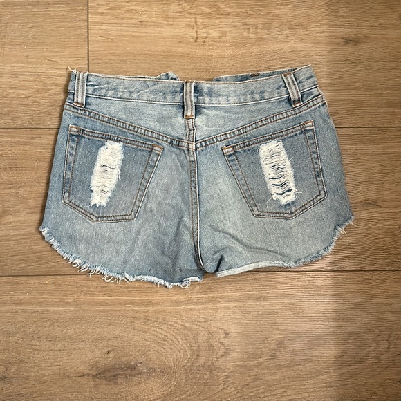 MinkPink Slasher Flick Denim shorts - Picture 3 of 3